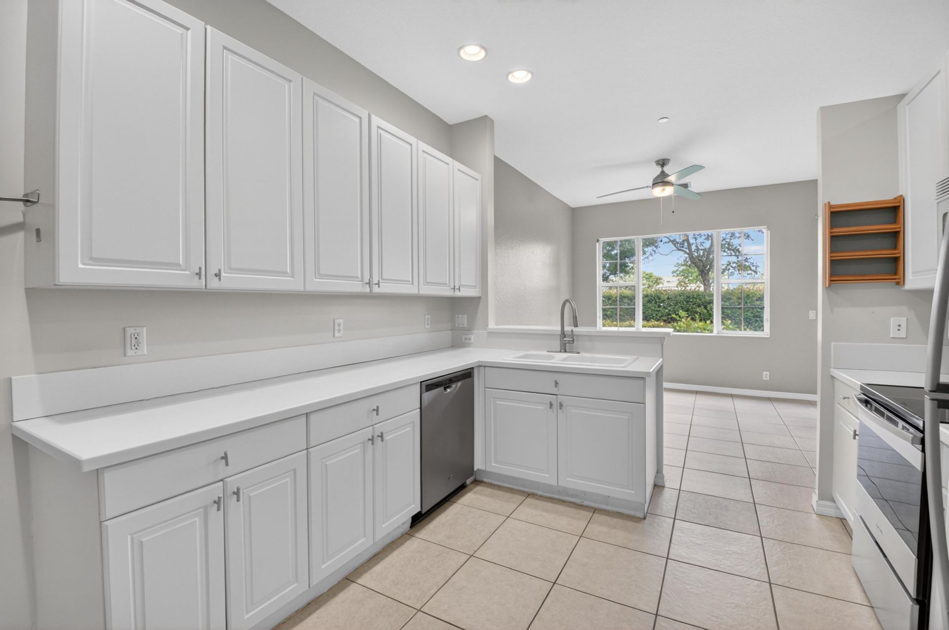 51 Lancaster Road, Boynton Beach, FL 33426 Photo