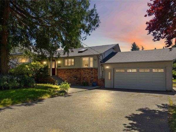569 Ridley Dr , Colwood, BC V9C 1K5