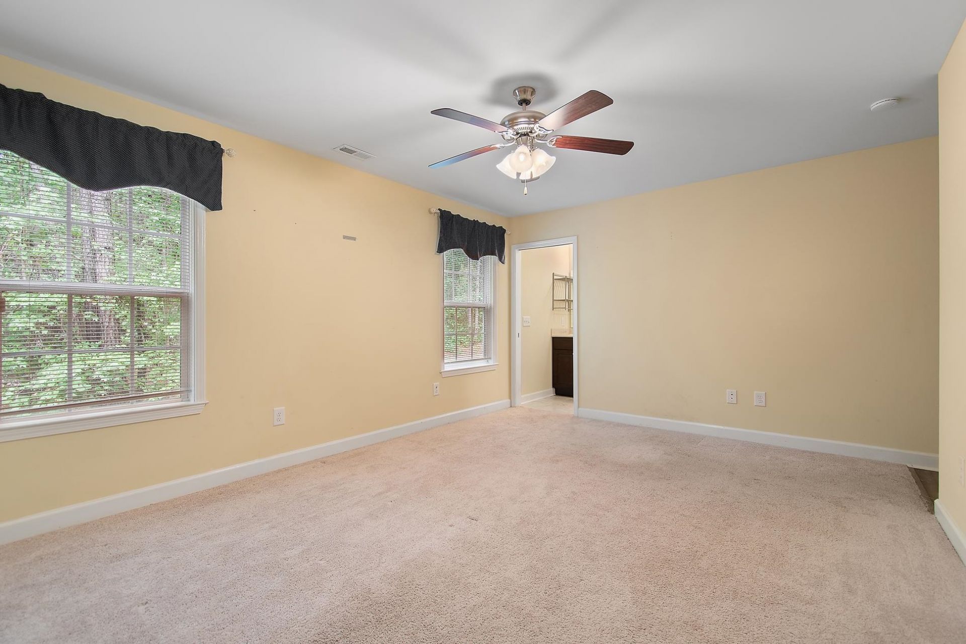 4335 Grande Harbour Blvd.  Photo 4