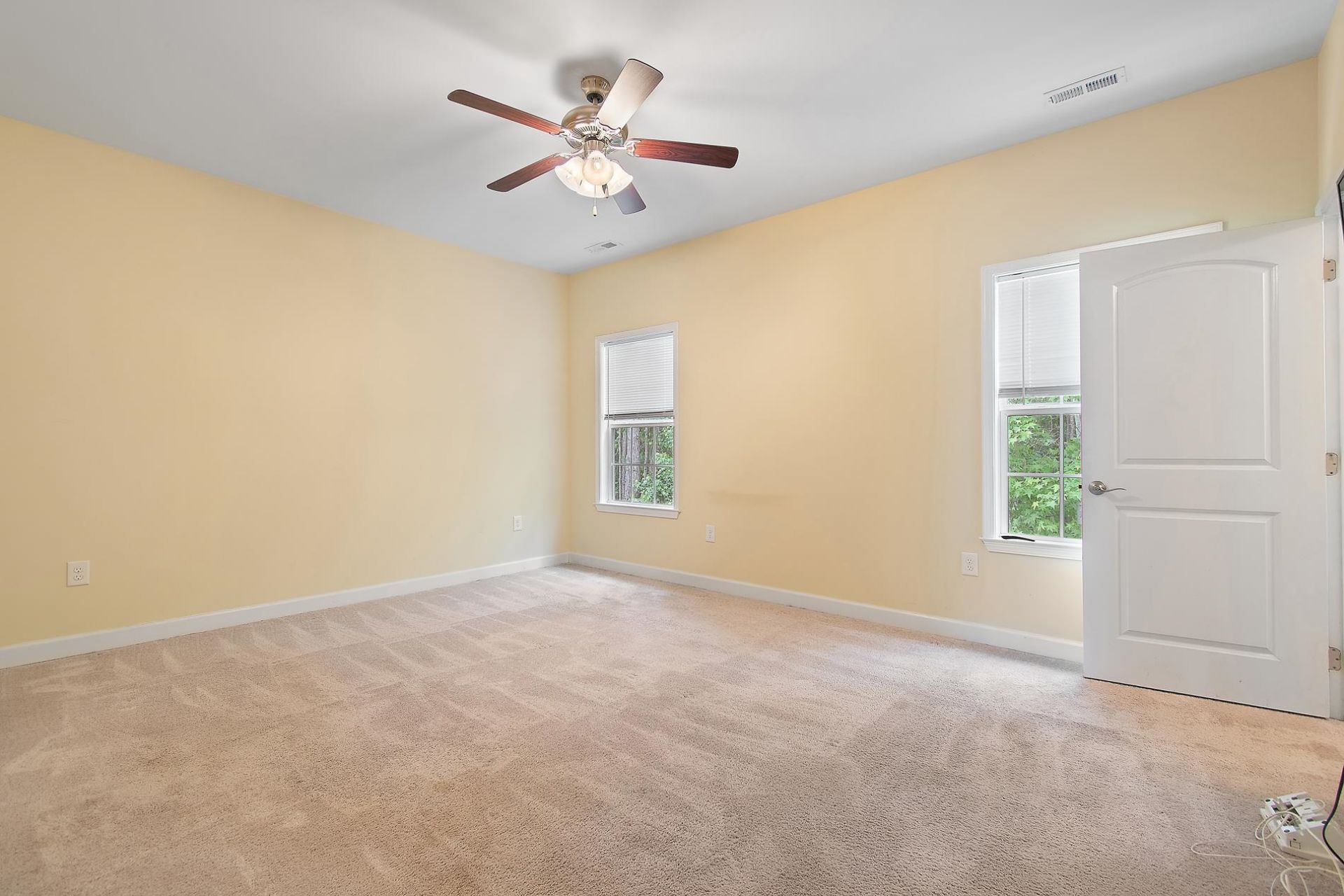 4335 Grande Harbour Blvd.  Photo 7