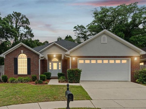 1103 Hillcrest Crossing E, Mobile, AL 36695
