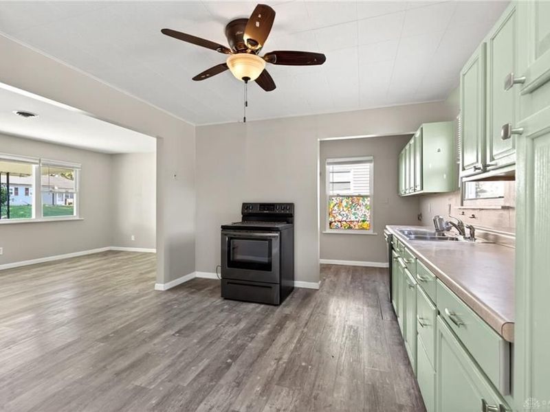 2437 N Aragon Avenue, Kettering, OH 45420 Photo 13