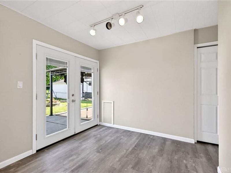2437 N Aragon Avenue, Kettering, OH 45420 Photo 18
