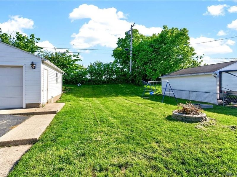 2437 N Aragon Avenue, Kettering, OH 45420 Photo 30