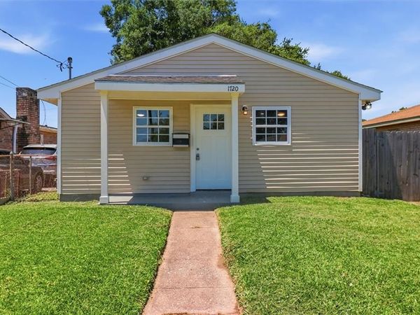 1720 PLAZA Drive , Marrero, LA 70072