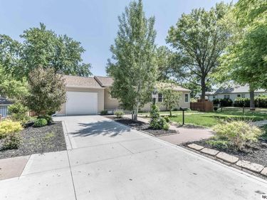 719 S Adams Street , Papillion, NE 68046