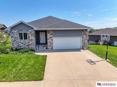 905 Fairway Court, Crete, NE 68333