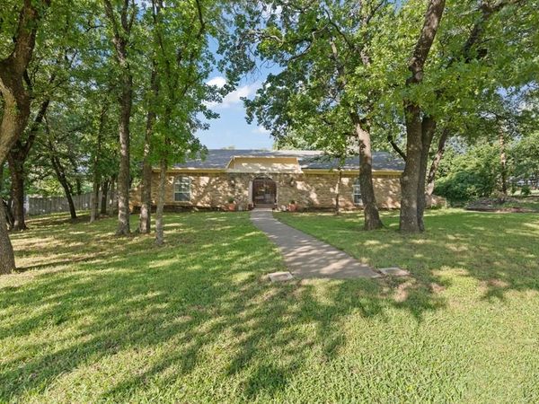 2005 Meadow Drive , Crowley, TX 76036