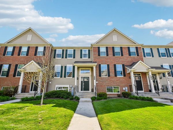 588 Cimmaron Circle , Crystal Lake, IL 60012