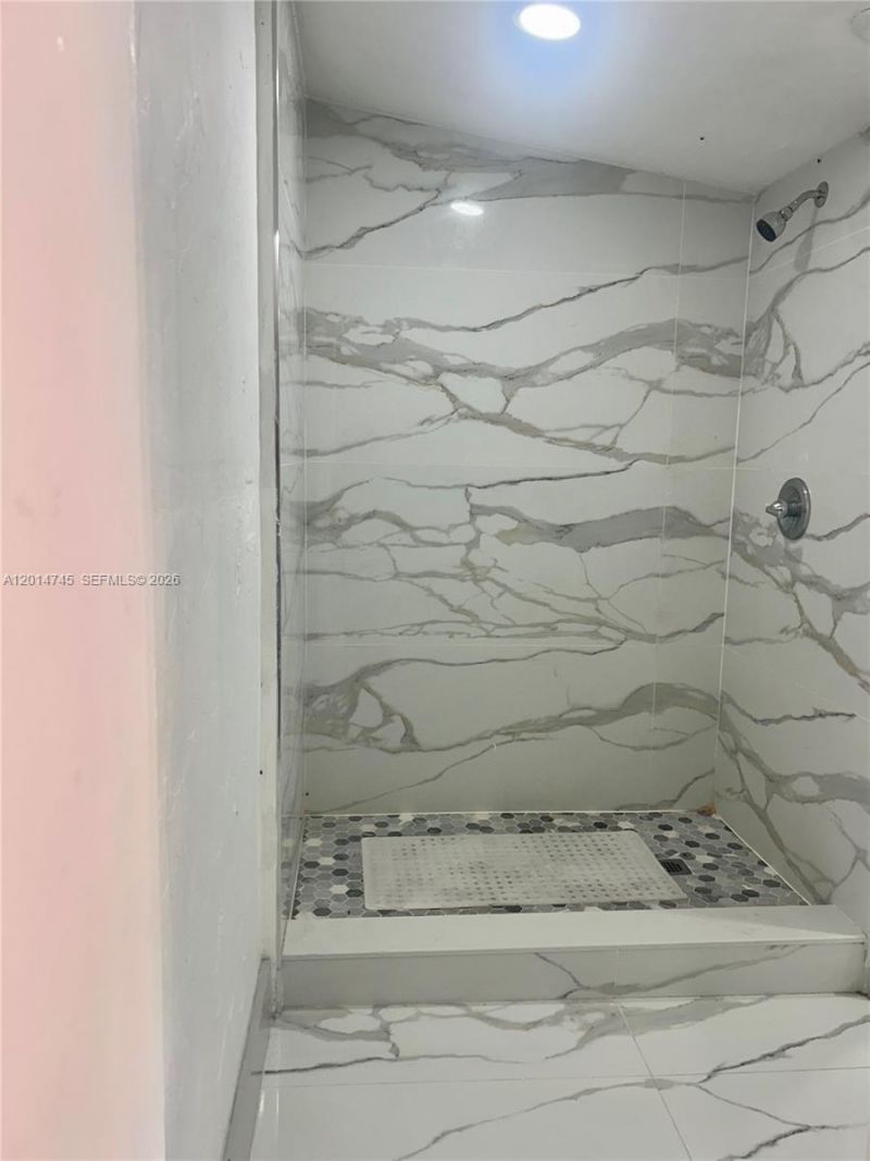6660 Johnson St , Unit 2, Hollywood, FL 33024 Photo