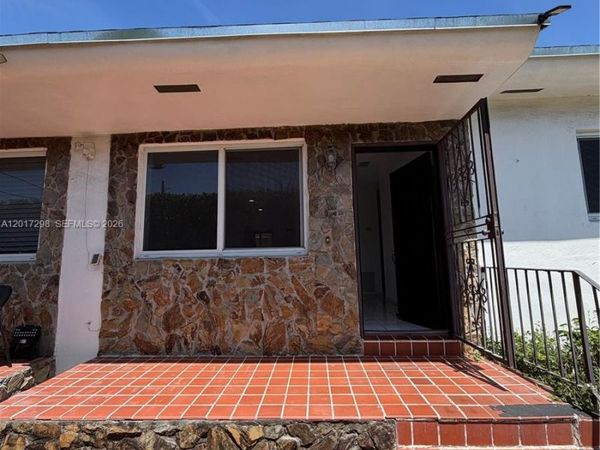 3112 SW 16 ST , Unit 2, Miami, FL 33145