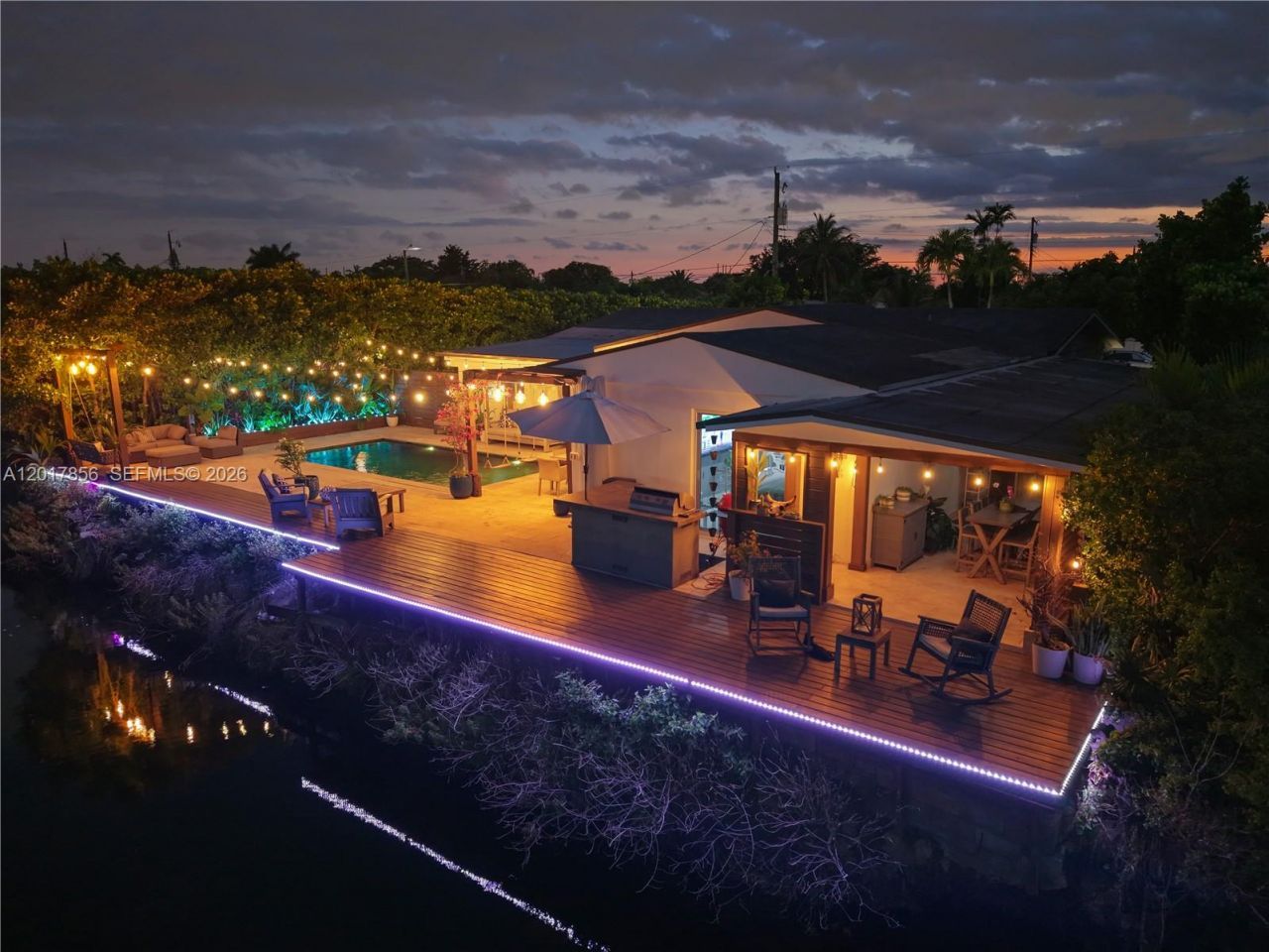 5241 SW 104th Ave, Miami, FL 33165 Photo