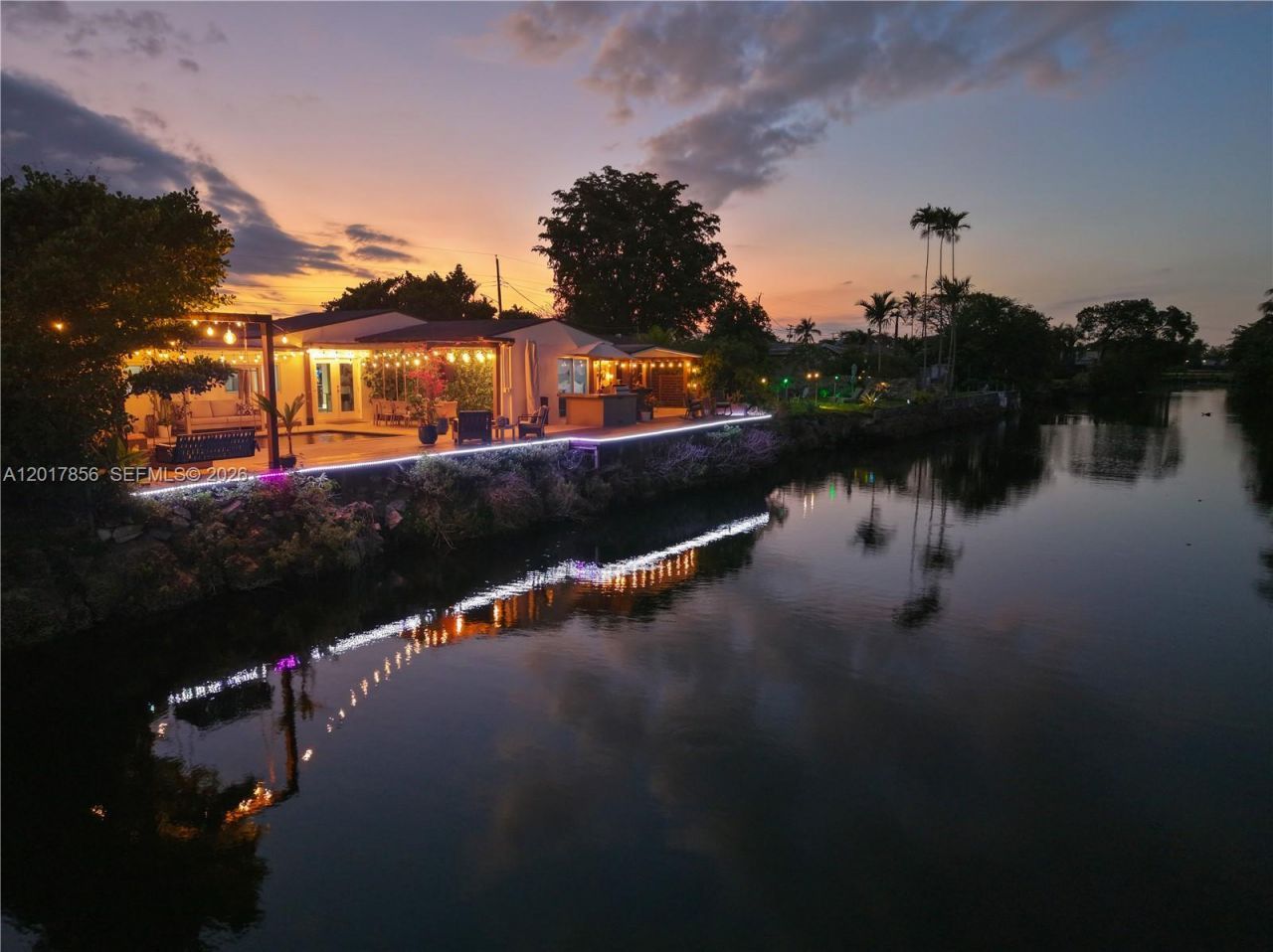 5241 SW 104th Ave, Miami, FL 33165 Photo