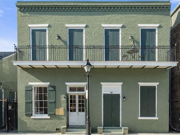 433 BURGUNDY Street , Unit 1, New Orleans, LA 70112