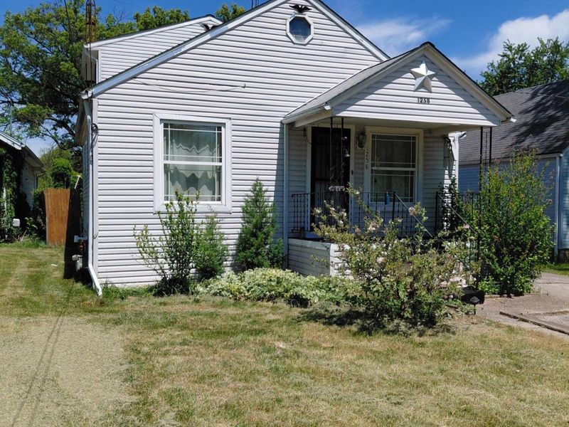 1258 Hart Road , Columbus, OH 43223 Photo 3