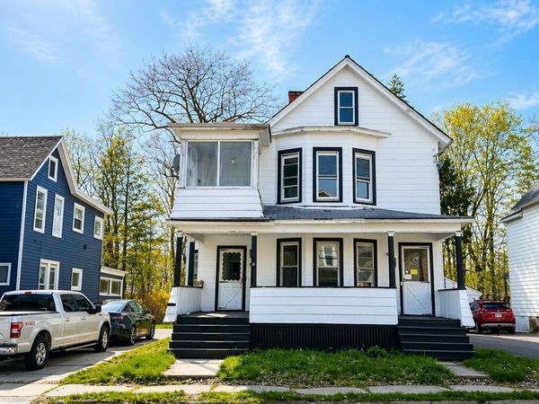 348-350 Locust Avenue, Amsterdam, NY 12010