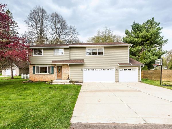 3190 Central, Milford, MI 48380
