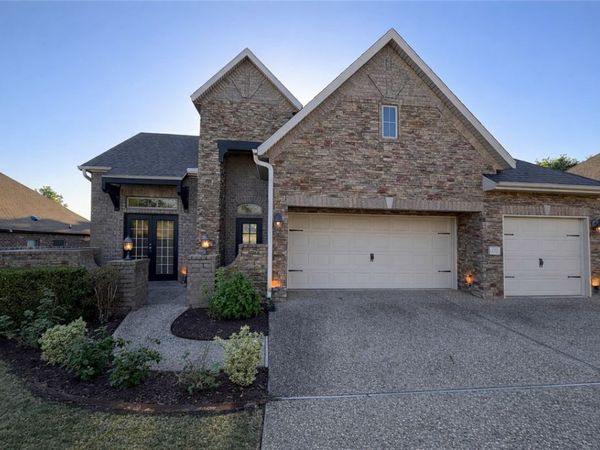 3737 N Lalique Lane , Fayetteville, AR 72704