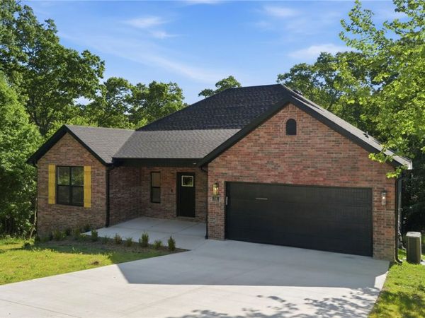 16 Burwell Drive , Bella Vista, AR 72714