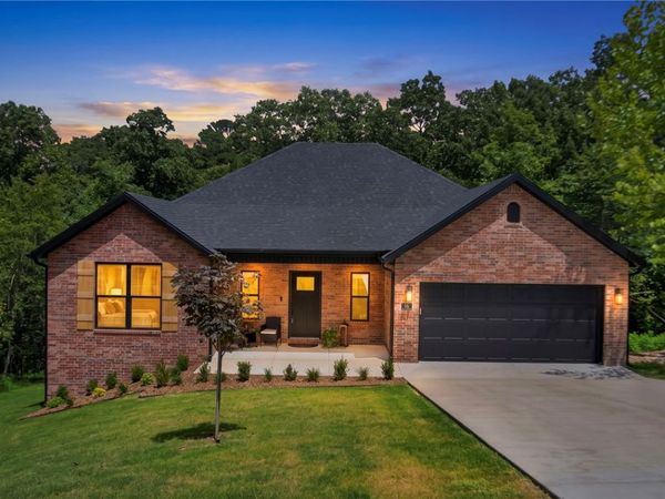 16 Burwell Drive, Bella Vista, AR 72714