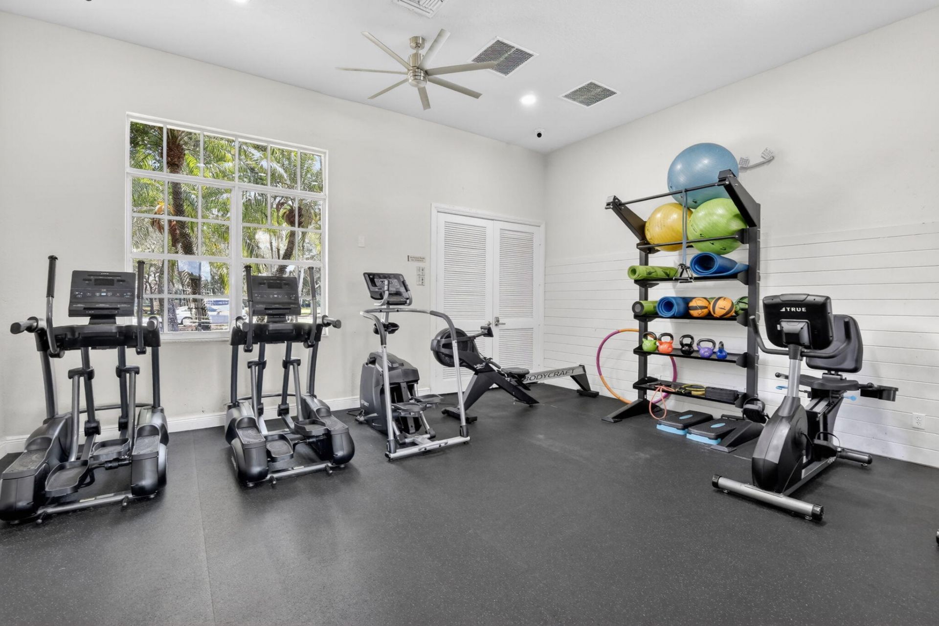 6249 SW 194th Avenue, Pembroke Pines, FL 33332 Photo