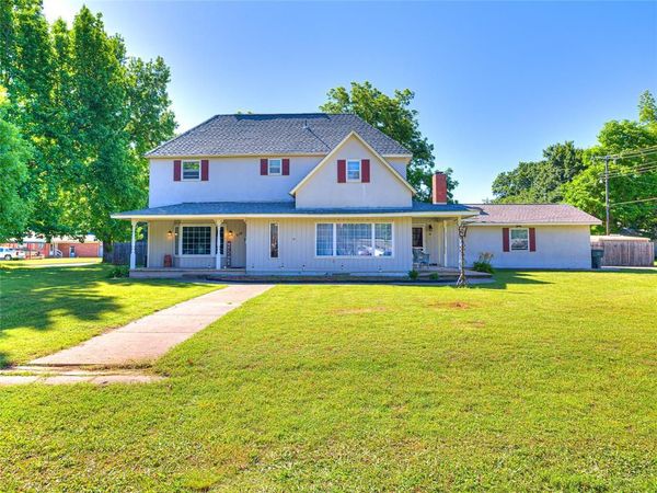 518 E Bradley Avenue, Pauls Valley, OK 73075