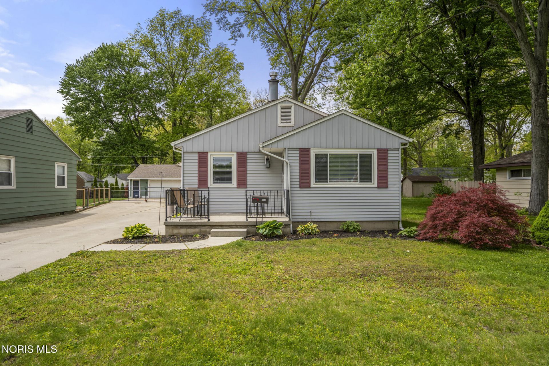 1136 Nela Parkway, Toledo, OH 43615 Main Photo