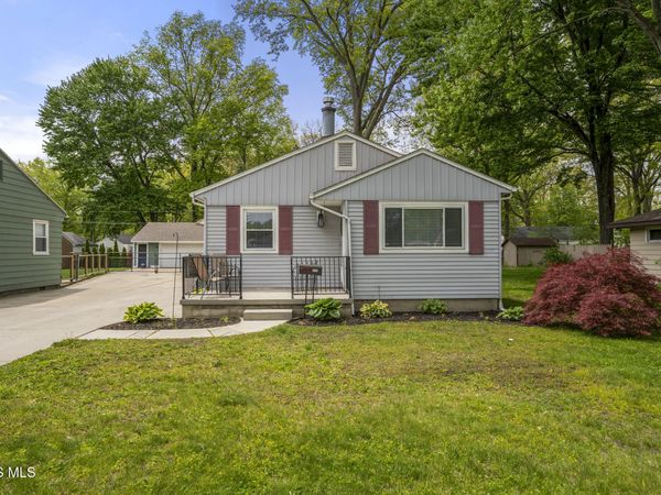 1136 Nela Parkway, Toledo, OH 43615