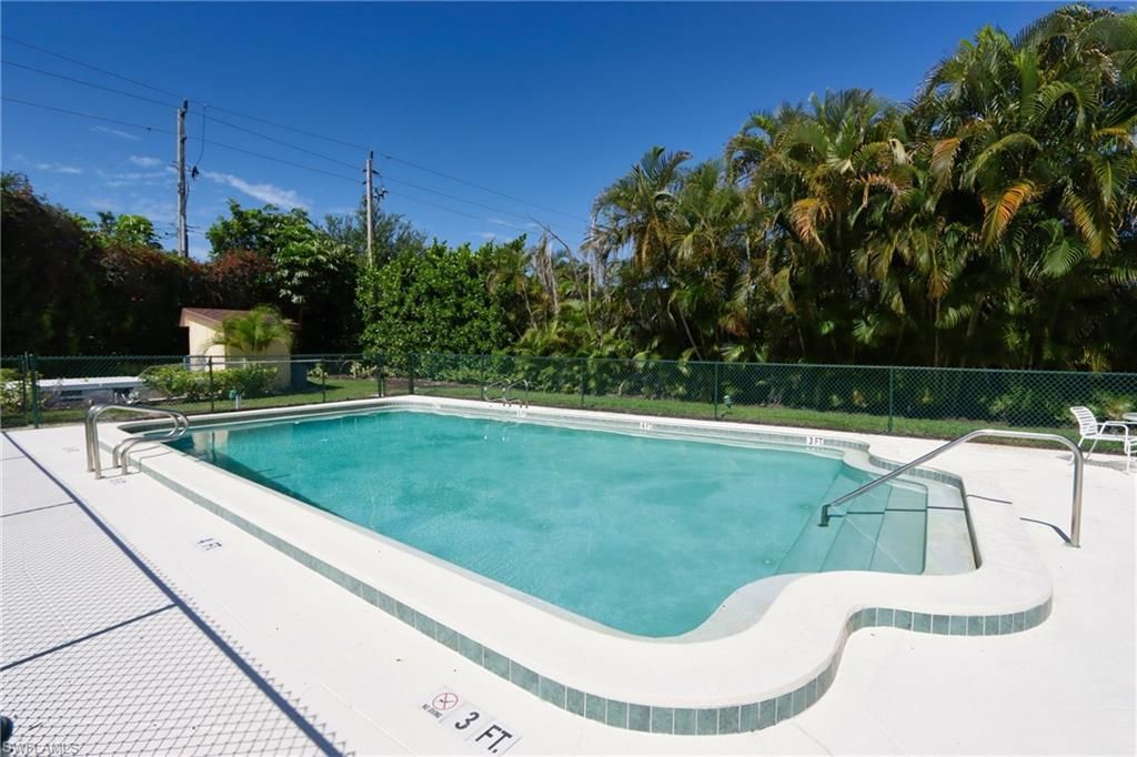 820 Ketch Dr , Unit 3, Naples, FL 34103 Photo