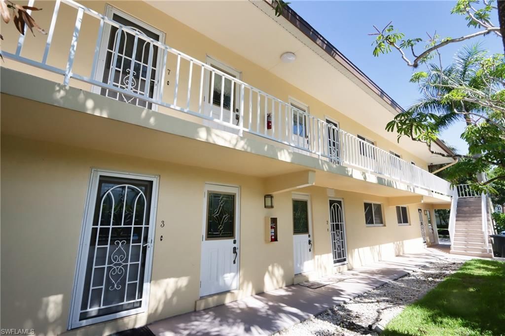 820 Ketch Dr , Unit 3, Naples, FL 34103 Photo