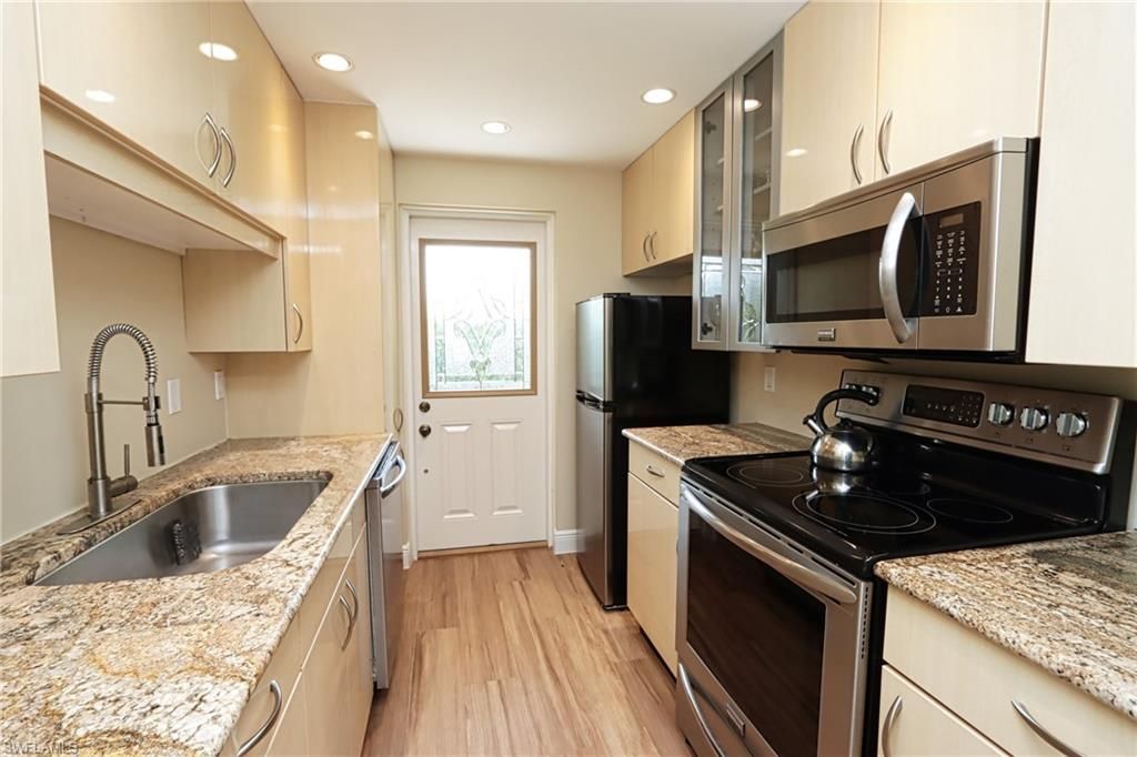 820 Ketch Dr , Unit 3, Naples, FL 34103 Photo
