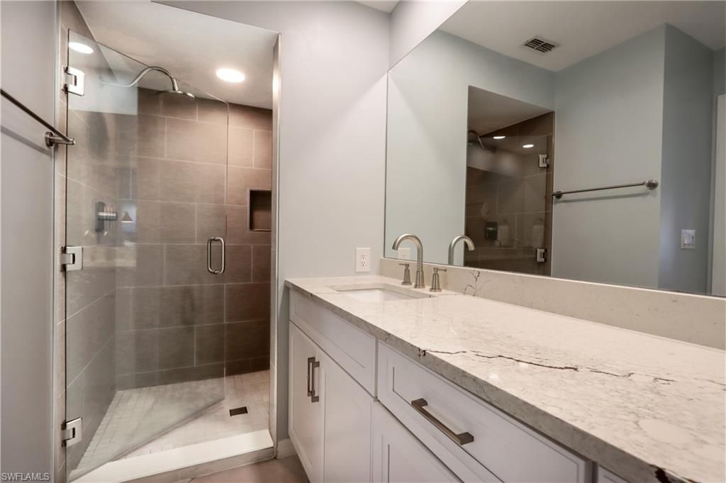 2585 Old Groves Rd , Unit L203, Naples, FL 34109 Photo