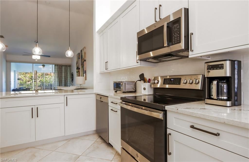 2585 Old Groves Rd , Unit L203, Naples, FL 34109 Photo