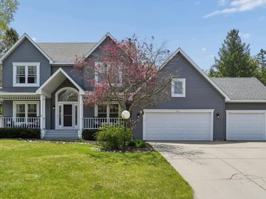 900 Lecuyer Drive, Stillwater, MN 55082
