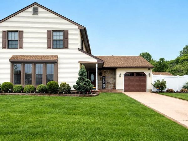 17 OLD MILL ROAD, SEWELL, NJ 08080