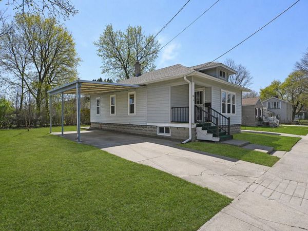 412 McDowell St, Delavan, WI 53115