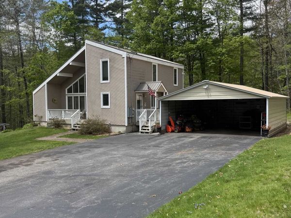 13 Country Road, Hampstead, NH 03826