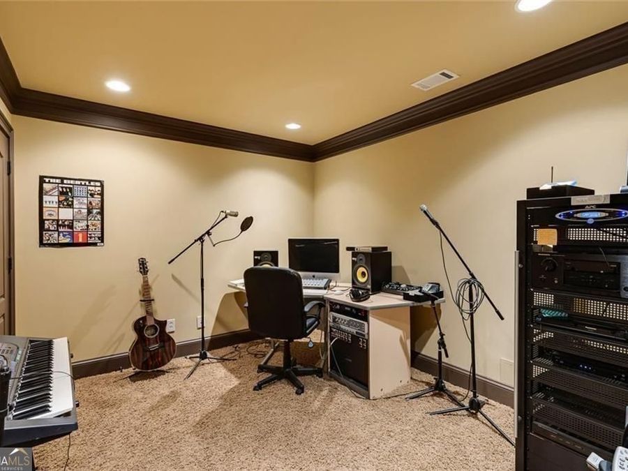 Property Image 41