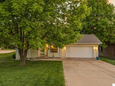 8887 Verdon Circle , Plattsmouth, NE 68048