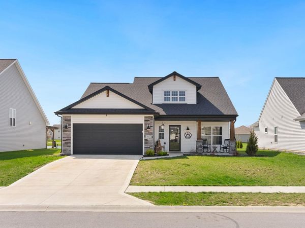 3832 Sun Stone Way, New Haven, IN 46774