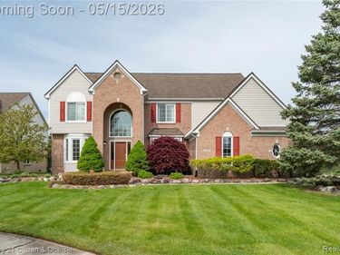 11687 E Hills Drive, Plymouth Twp, MI 48170