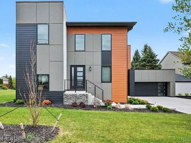 6480 John R Road, Troy, MI 48085