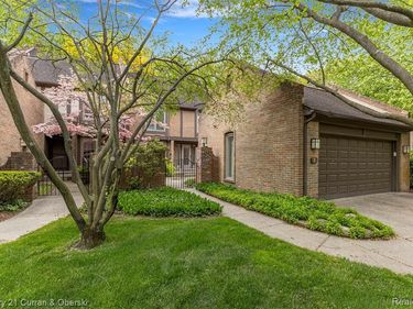 5 Timberlane Court, Dearborn, MI 48126