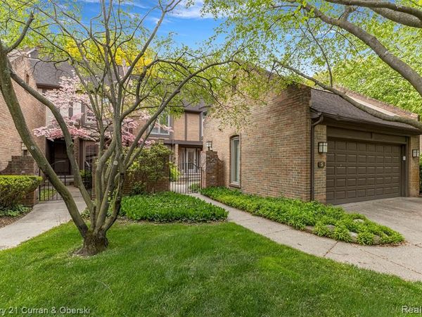 5 Timberlane Court, Dearborn, MI 48126