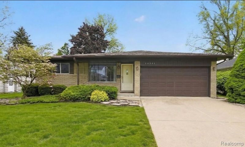 14341 Heritage Street, Riverview, MI 48193 Main Photo