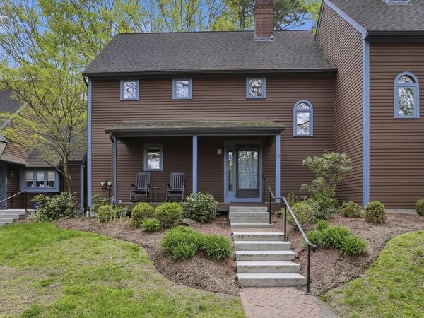 19 Bradley Lane, Unit 19, Westford, MA 01886
