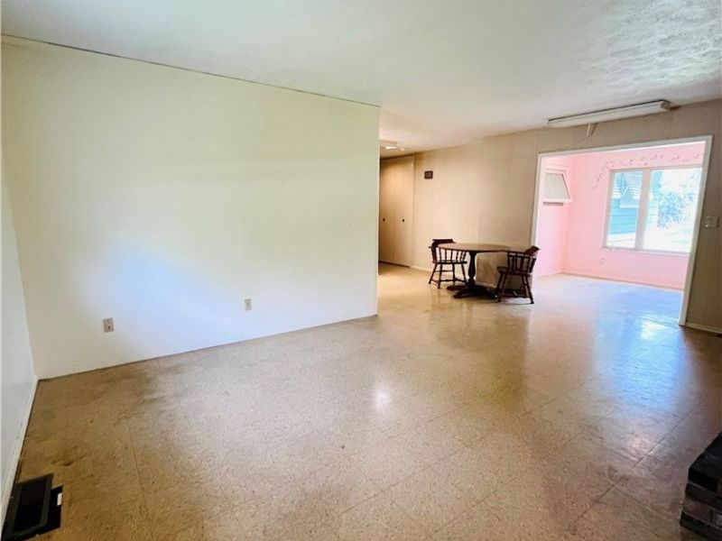723 Trotter Lane , Berea, OH 44017 Photo 4
