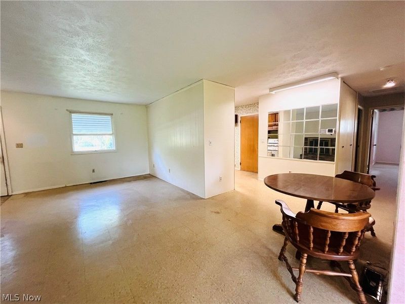723 Trotter Lane , Berea, OH 44017 Photo 6