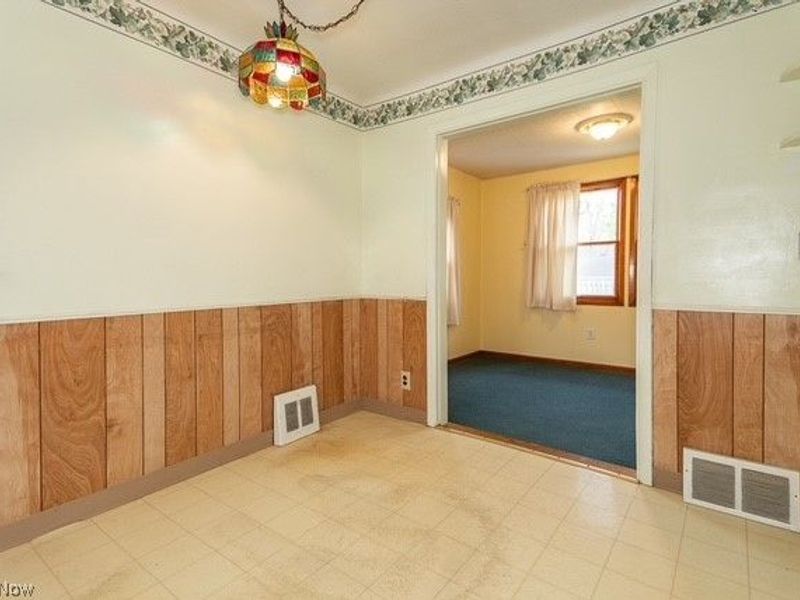 357 E 307th Street, Willowick, OH 44095 Photo 14