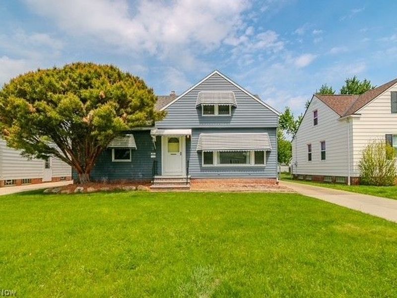357 E 307th Street, Willowick, OH 44095 Photo 2
